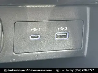 Nissan Versa 2024 SR 4dr Sedan