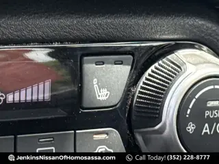 Nissan Versa 2024 SR 4dr Sedan