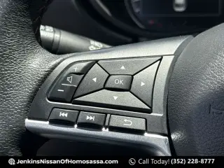 Nissan Versa 2024 SR 4dr Sedan