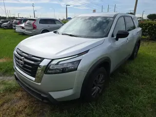 Nissan Pathfinder 2024 S 4p SUV