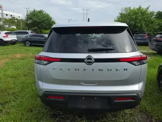 Nissan Pathfinder 2024 S 4p SUV