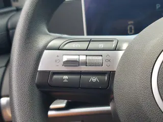 Hyundai TUCSON 2025 SE 4p SUV