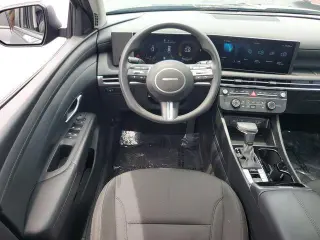Hyundai TUCSON 2025 SE 4p SUV