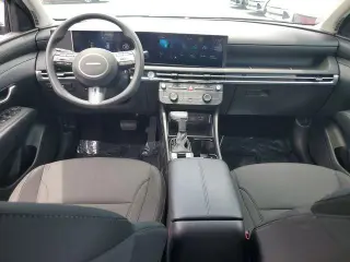 Hyundai TUCSON 2025 SE 4p SUV
