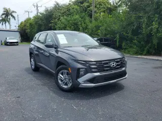 Hyundai TUCSON 2025 SE 4p SUV