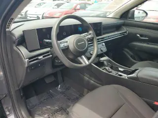 Hyundai TUCSON 2025 SE 4p SUV