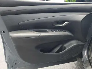 Hyundai TUCSON 2025 SE 4p SUV