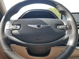 Genesis GV70 2024 AWD 2.5T Standard 4p SUV