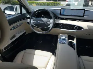 Genesis GV70 2024 AWD 2.5T Standard 4p SUV