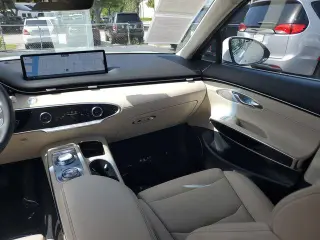 Genesis GV70 2024 AWD 2.5T Standard 4p SUV