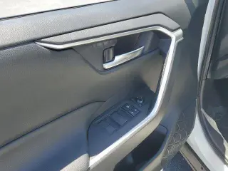Toyota RAV4 2019 AWD XLE 4p SUV