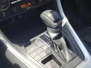 Toyota RAV4 2019 AWD XLE 4p SUV