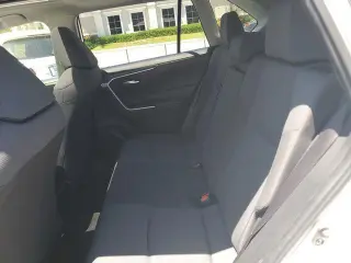 Toyota RAV4 2019 AWD XLE 4p SUV