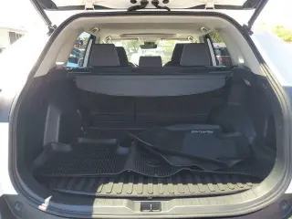 Toyota RAV4 2019 AWD XLE 4p SUV