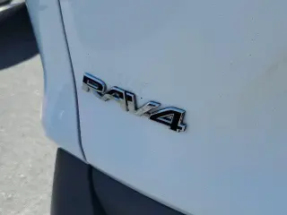Toyota RAV4 2019 AWD XLE 4p SUV