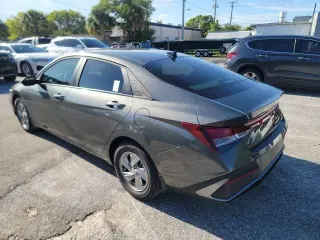 Hyundai ELANTRA 2026 SE Sedán 4p.