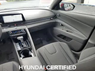 Hyundai ELANTRA 2025 SEL Conveniencia 4p Sedan