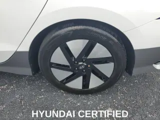 Hyundai IONIQ 6 2024 SE 4p Sedan