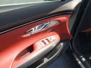 Genesis GV70 2023 AWD 2.5T Standard 4p SUV