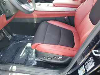 Genesis GV70 2023 AWD 2.5T Standard 4p SUV