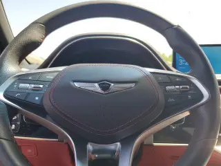 Genesis GV70 2023 AWD 2.5T Standard 4p SUV