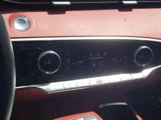 Genesis GV70 2023 AWD 2.5T Standard 4p SUV