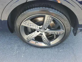 Genesis GV70 2023 AWD 2.5T Standard 4p SUV