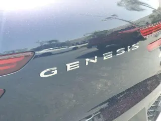 Genesis GV70 2023 AWD 2.5T Standard 4p SUV