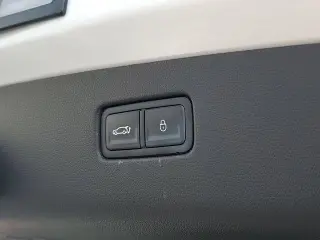 Genesis GV70 2025 AWD 2.5T Standard 4p SUV