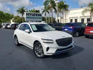 Genesis GV70 2025 AWD 2.5T Standard 4p SUV