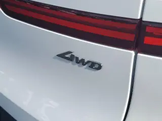 Genesis GV70 2025 AWD 2.5T Standard 4p SUV