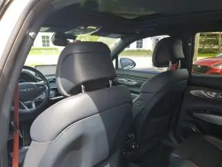 Genesis GV70 2023 AWD 2.5T Estándar 4p SUV