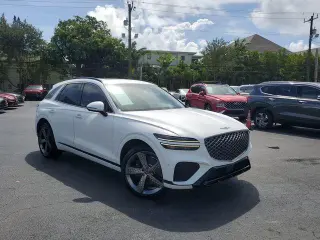 Genesis GV70 2023 AWD 2.5T Estándar 4p SUV