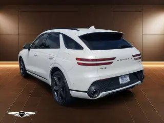 Genesis GV70 2023 AWD 2.5T Estándar 4p SUV