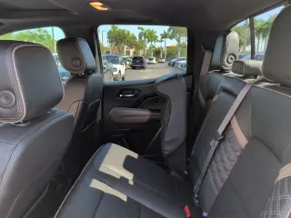 GMC Canyon 2023 4x4 Denali 4p. Cabina Crew 5 pies. SB