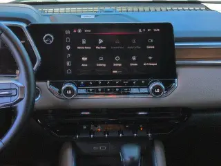 GMC Canyon 2023 4x4 Denali 4p. Cabina Crew 5 pies. SB