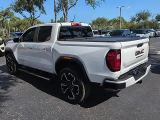 GMC Canyon 2023 4x4 Denali 4p. Cabina Crew 5 pies. SB