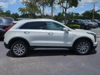 Cadillac XT4 2023 Premium Luxury 4 puertas Crossover