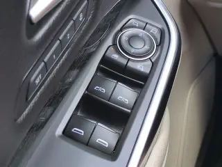 Cadillac XT4 2023 Premium Luxury 4 puertas Crossover