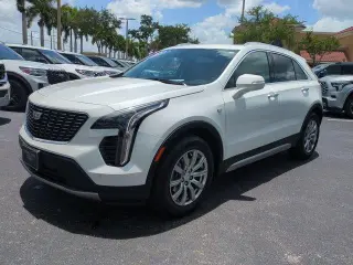 Cadillac XT4 2023 Premium Luxury 4 puertas Crossover