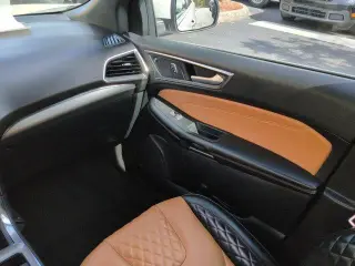 Ford Edge 2024 AWD Titanium 4 puertas SUV