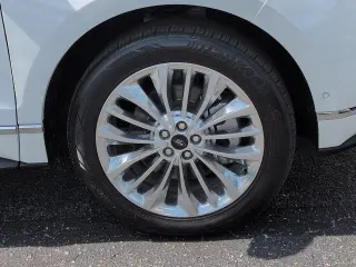 Ford Edge 2024 AWD Titanium 4 puertas SUV