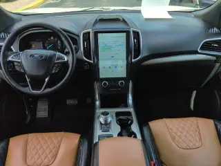 Ford Edge 2024 AWD Titanium 4 puertas SUV