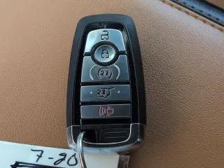 Ford Edge 2024 AWD Titanium 4 puertas SUV