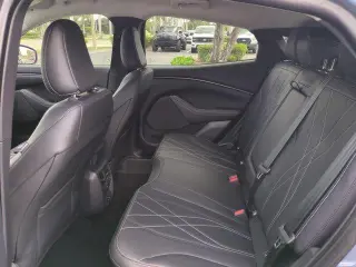 Ford Mustang Mach-E 2023 Select 4 puertas SUV