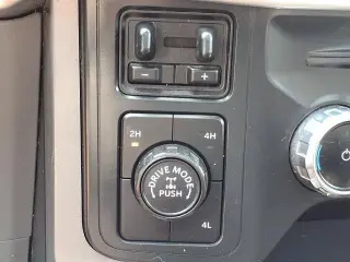 Ford F-150 2022 4x4 XLT 4p SuperCrew 6.5 ft. SB