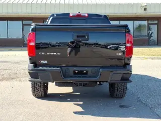 Chevrolet Colorado 2021 4x4 Z71 Cabina Doble 4 puertas 5 pies BA