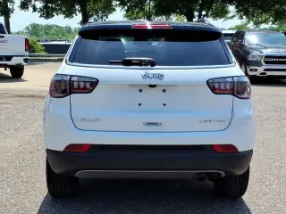Jeep Compass 2022 4x4 Limited SUV de 4 puertas