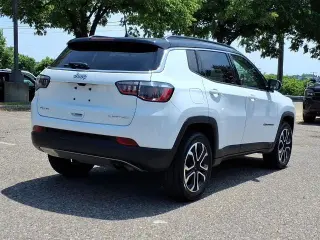 Jeep Compass 2022 4x4 Limited SUV de 4 puertas