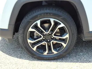 Jeep Compass 2022 4x4 Limited SUV de 4 puertas